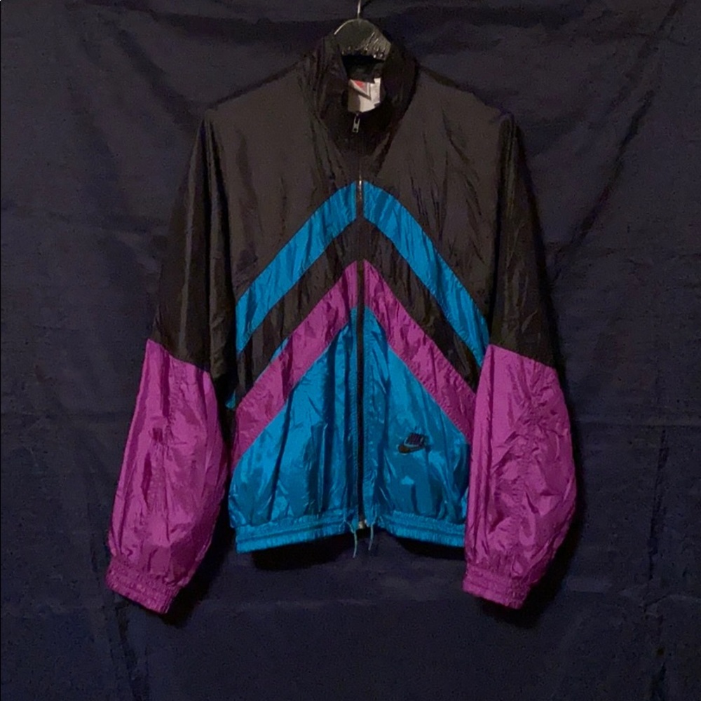 Vintage ‘90 Nike windbreaker